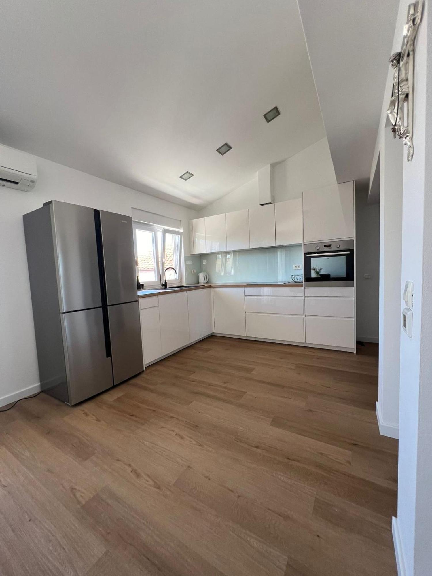 City Apartments Nada Makarska Exterior photo